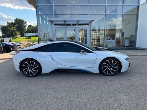 Used 2016 BMW i8 AWD/4WD image 3