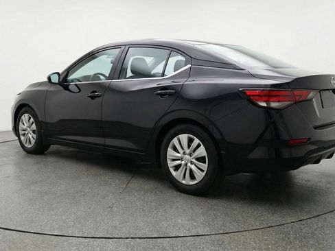 Used 2025 Nissan Sentra S image 6