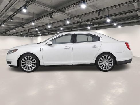 Used 2013 Lincoln MKS FWD image 6