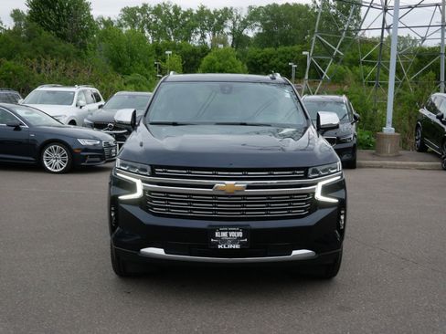 Used 2021 Chevrolet Tahoe Premier w/ Premium Package AWD/4WD image 2