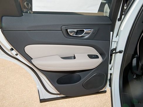 New 2026 Volvo XC60 B5 Plus w/ Protection Package Premier image 17