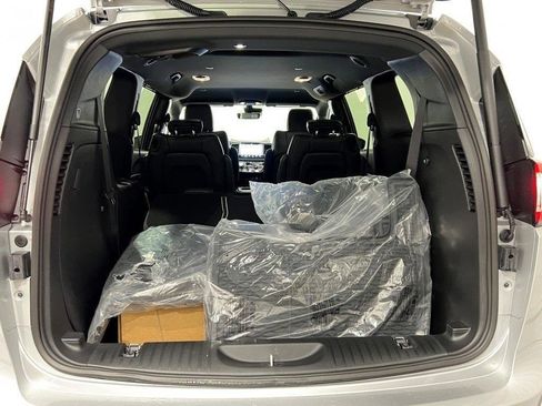 New 2026 Chrysler Voyager LX image 6