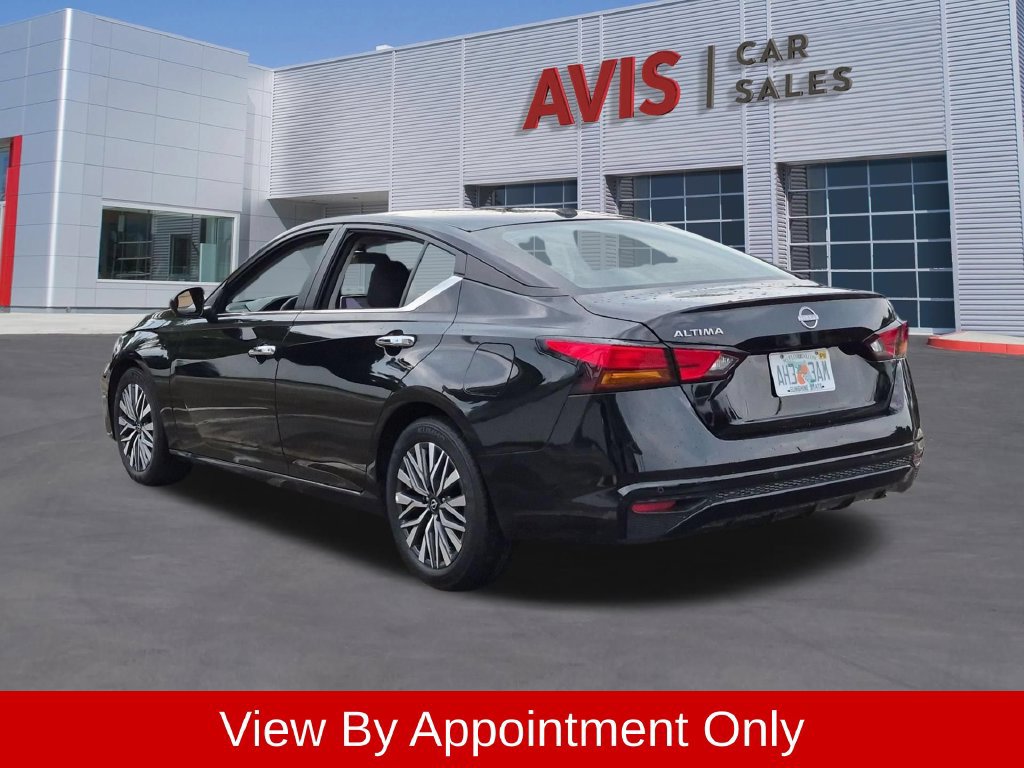 Used 2025 Nissan Altima 2.5 SV FWD image 9