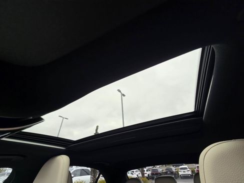 Used 2024 Mercedes-Benz C 300 4MATIC Sedan image 47