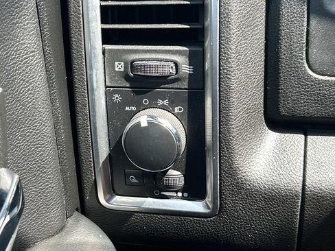 Used 2022 RAM 1500 Warlock AWD/4WD image 33
