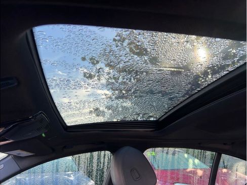 Used 2018 BMW 530i image 21