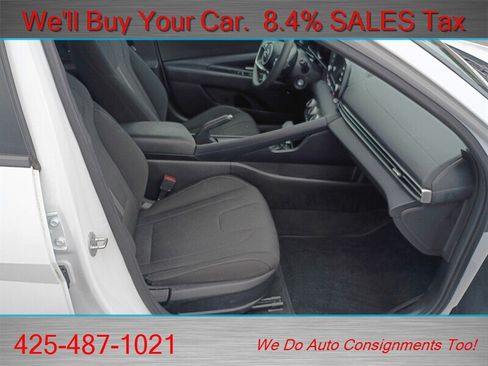 Used 2022 Hyundai Elantra SE FWD image 12