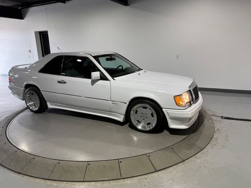 Used 1990 Mercedes-Benz 300 CE Coupe image 6