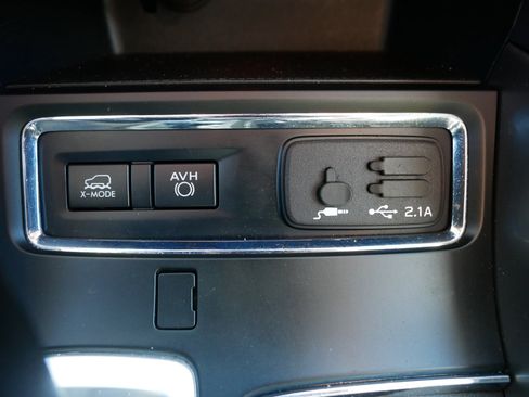 Used 2019 Subaru Ascent Limited AWD/4WD image 33