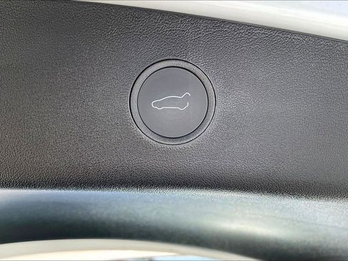 Used 2022 Tesla Model 3 Long Range AWD/4WD image 25