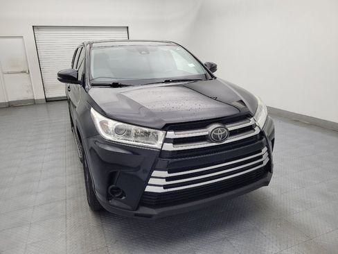 Used 2019 Toyota Highlander LE image 14