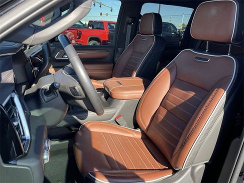 Used 2024 GMC Sierra 2500 Denali Ultimate image 11