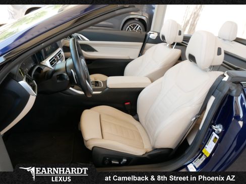 Used 2022 BMW M440i Convertible RWD image 2
