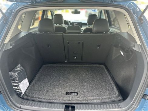 Used 2025 Volkswagen Taos SE image 25