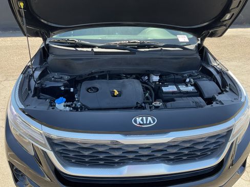 Used 2021 Kia Seltos EX AWD/4WD image 22