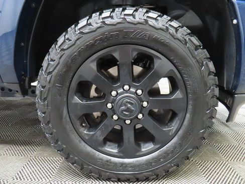 Used 2022 RAM 2500 Laramie w/ Night Edition AWD/4WD image 10