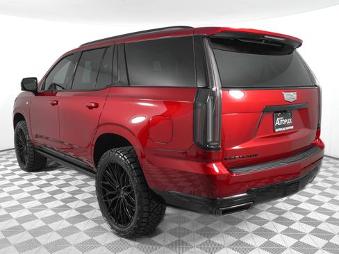 Used 2026 Cadillac Escalade Platinum Sport w/ LPO, ONYX Package image 8