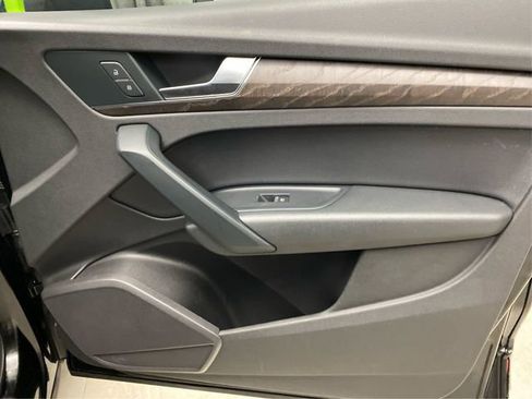 Used 2018 Audi Q5 2.0T Premium Plus w/ Premium Plus Package image 27