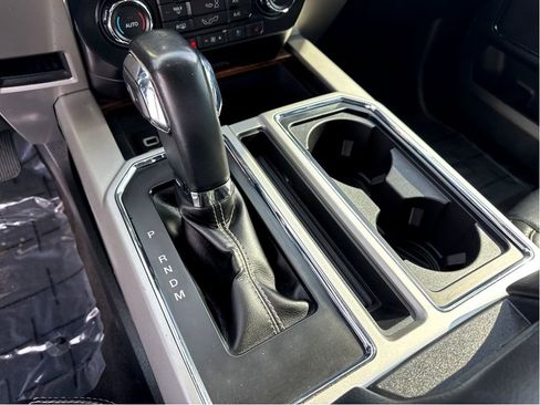 Used 2019 Ford F150 Lariat image 22