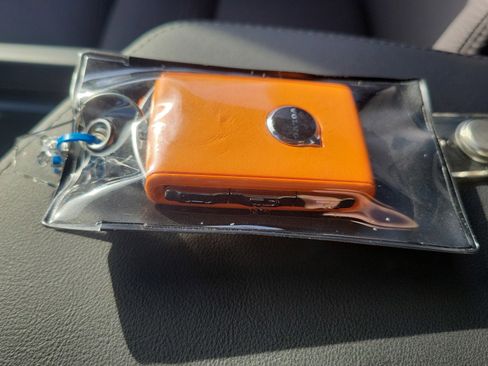 Used 2025 Volvo XC60 B5 Plus image 31