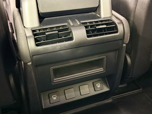 Certified 2023 Land Rover Defender 90 S AWD/4WD image 26