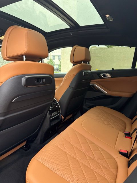Used 2024 BMW X6 M60i AWD/4WD image 8