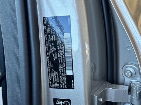 New 2026 Volvo XC60 T8 Plus w/ Protection Package Premier image 28