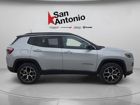 New 2026 Jeep Compass Limited AWD/4WD image 9