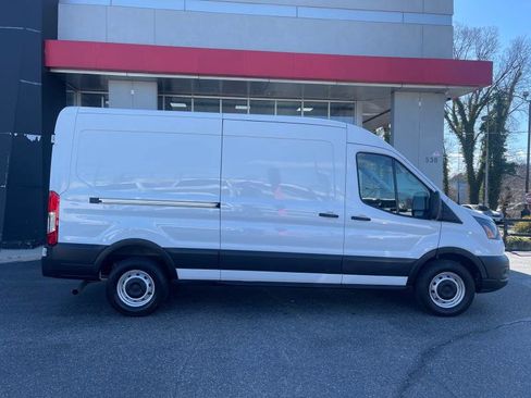 Used 2023 Ford Transit 250 Medium Roof w/ Load Area Protection Package image 8