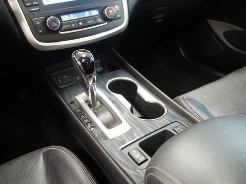 Used 2016 Nissan Altima 2.5 SL w/ 2.5 Technology w/LED Package image 21