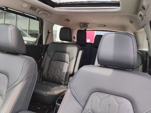 New 2026 Nissan Pathfinder Platinum AWD/4WD image 18