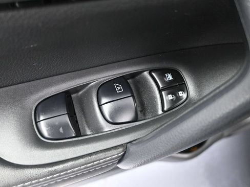 Used 2022 Nissan Rogue Sport SL AWD/4WD image 10