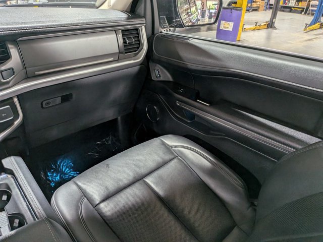 Used 2024 Ford Expedition XLT RWD image 18