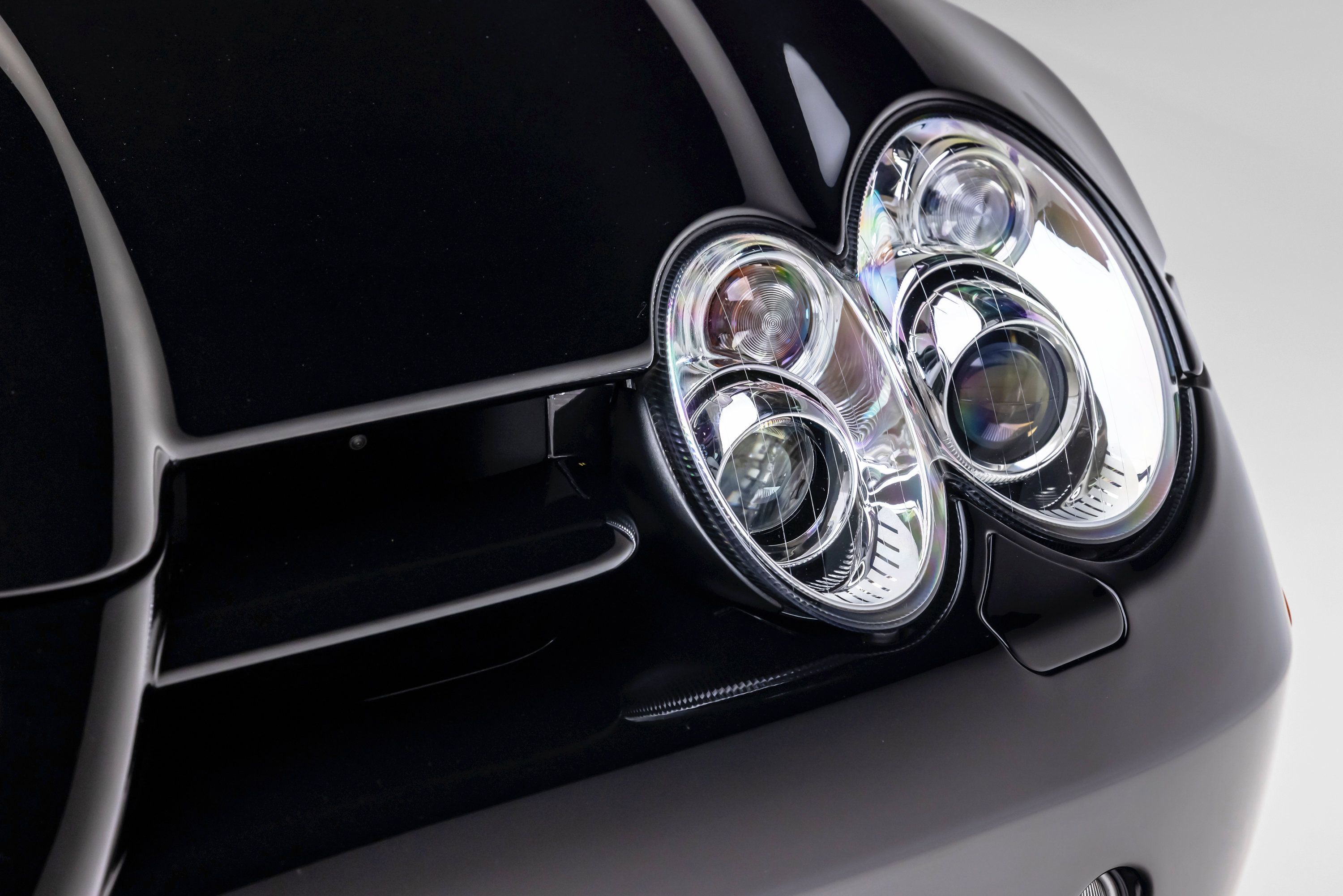 Used 2005 Mercedes-Benz SLR image 28