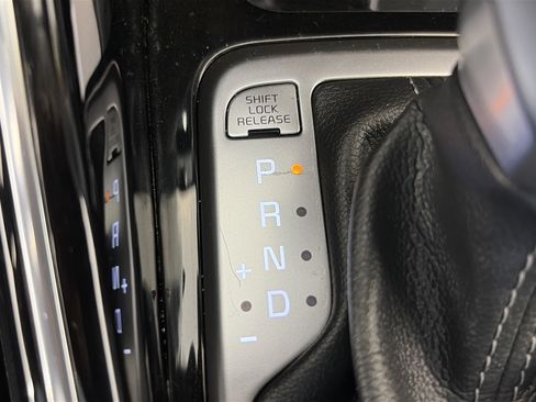 Certified 2022 Kia Sorento SX AWD/4WD image 40