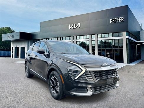 Certified 2024 Kia Sportage LX image 2