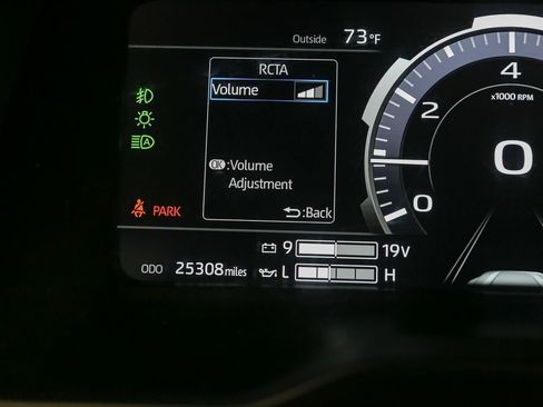 Used 2023 Toyota Tundra Platinum AWD/4WD image 43