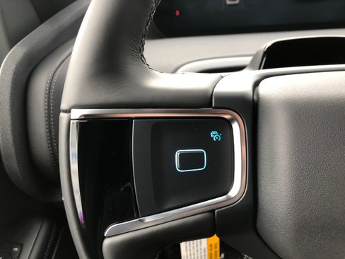 New 2025 Ford Expedition Platinum w/ Stealth Performance Package image 18