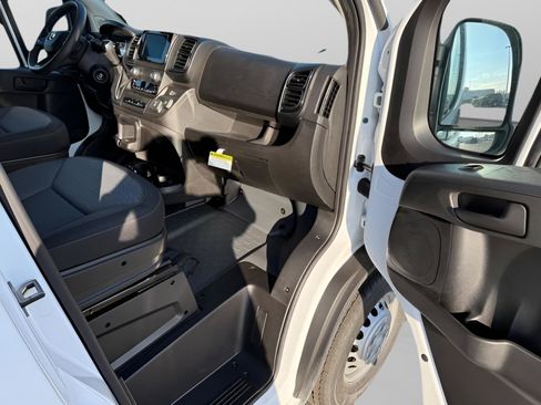 New 2025 RAM ProMaster 1500 w/ Convenience Group FWD image 15