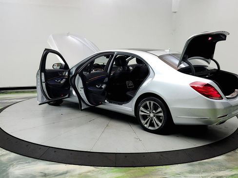 Used 2014 Mercedes-Benz S 550 Sedan image 12