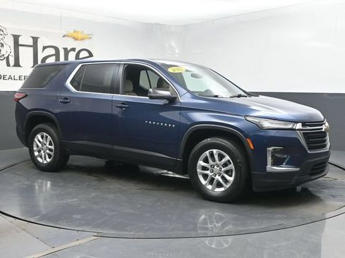 Used 2022 Chevrolet Traverse LS FWD image 6