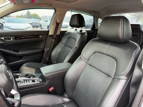 Used 2022 Honda Civic Touring image 15