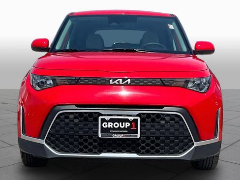Used 2024 Kia Soul LX w/ Option Group 015 FWD image 4
