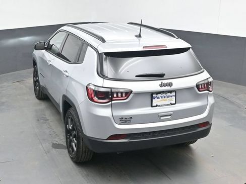 Used 2025 Jeep Compass Latitude w/ Altitude Special Edition AWD/4WD image 37