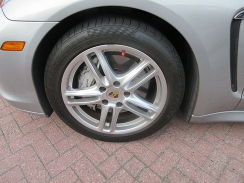 Used 2013 Porsche Panamera S image 67