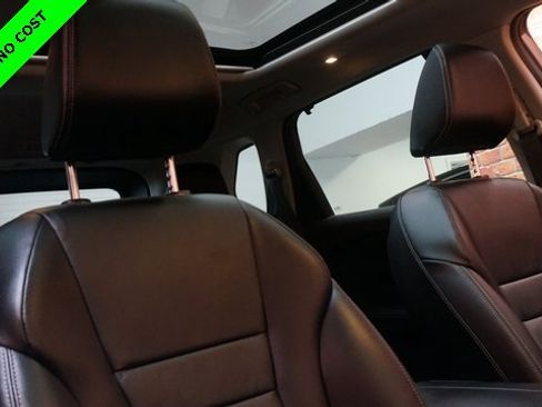 Used 2022 Nissan Rogue SL w/ SL Premium Package image 55