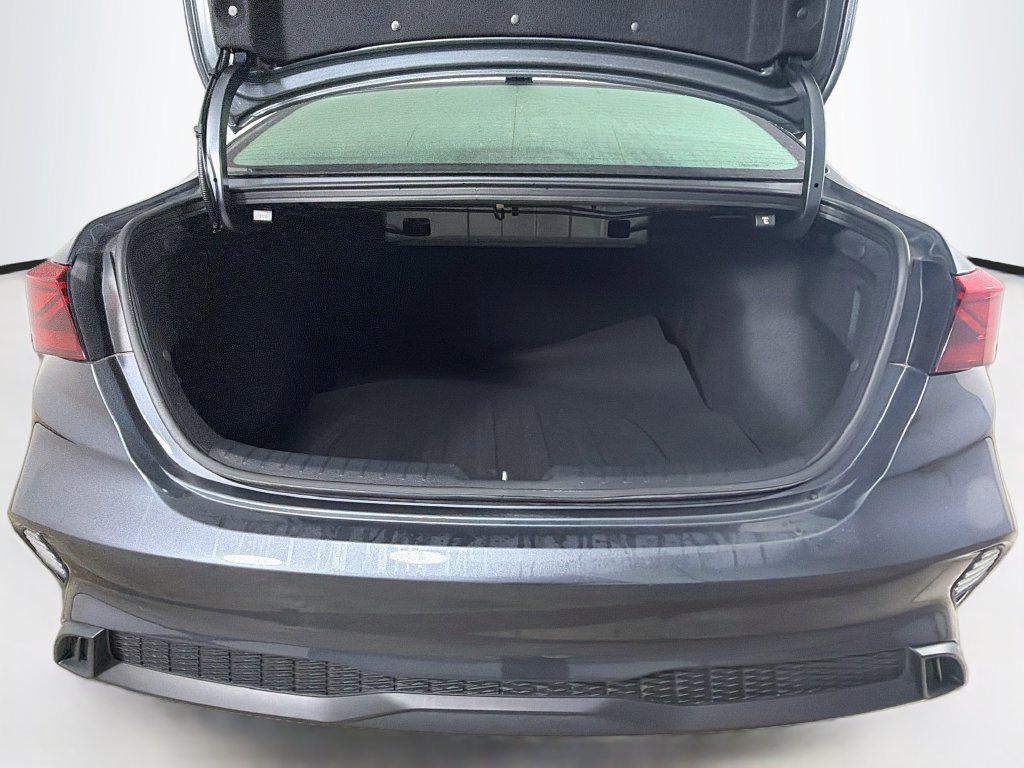 Certified 2023 Kia Forte LXS w/ LXS Technology Package FWD image 23