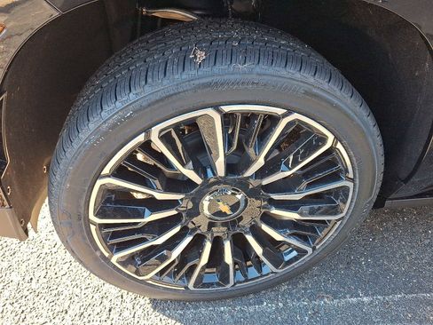 New 2026 Chevrolet Tahoe High Country image 4