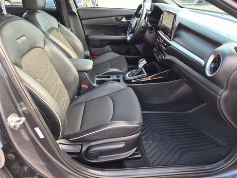 Used 2024 Kia Forte GT-Line w/ GT-Line Premium Package FWD image 37