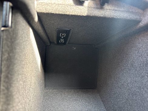 Used 2018 Mercedes-Benz GLE 350 4MATIC w/ Premium 2 Package image 41